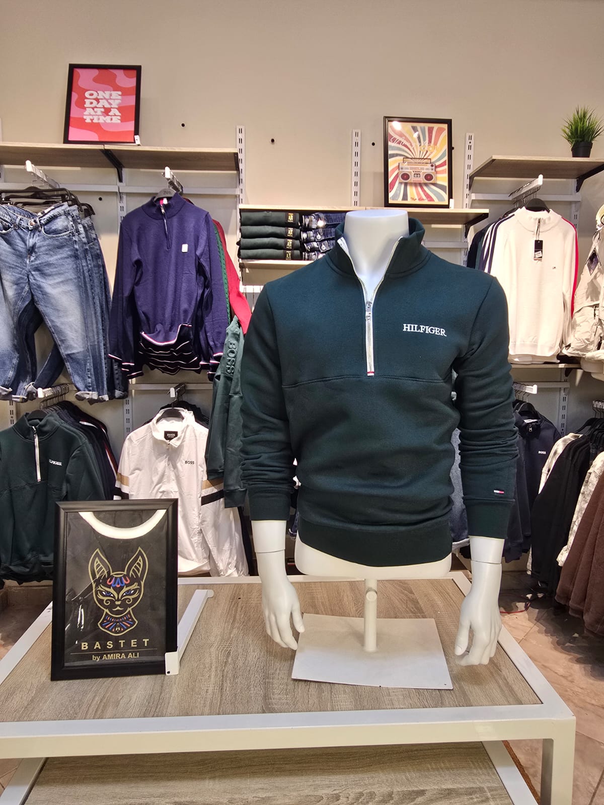 Tommy Hilfiger Quarter-Zip Sweatshirt