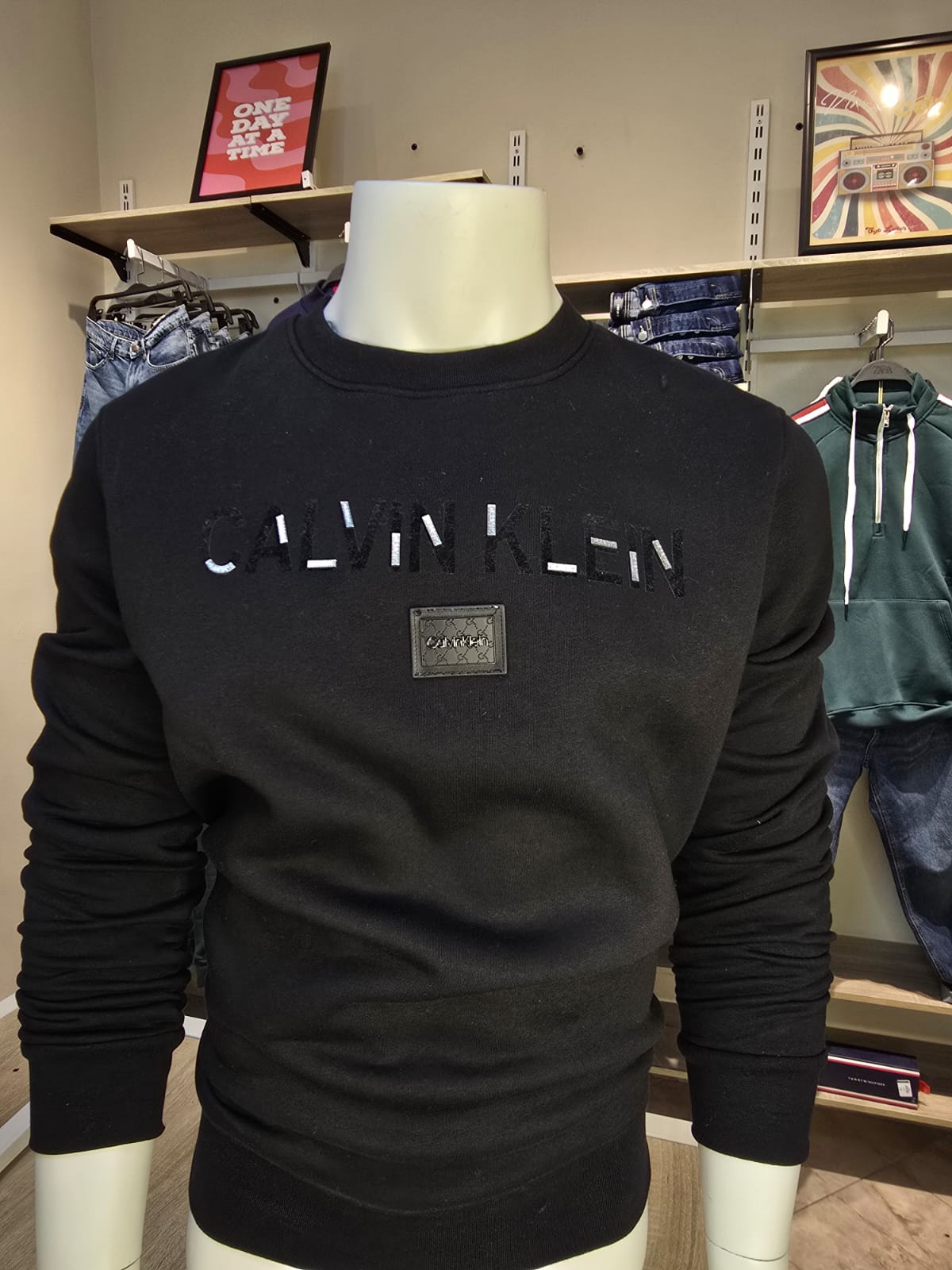 Calvin Klein® | Signature Logo Sweatshirt